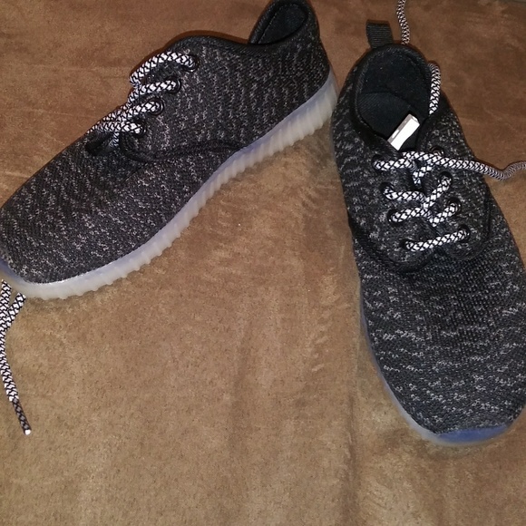 Kids 2 - Picture 2 of 2